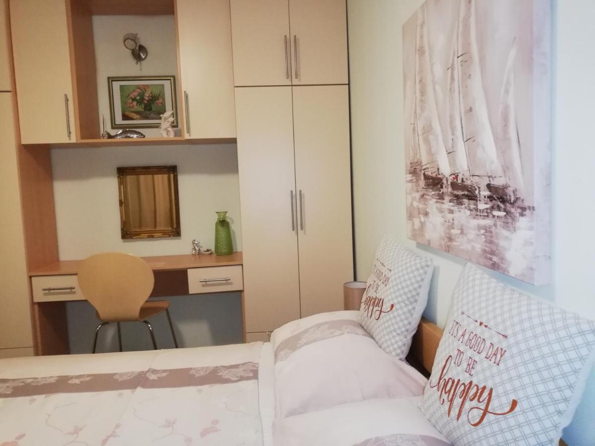 I&J Relaxing Beach Apartments Račišće エクステリア 写真