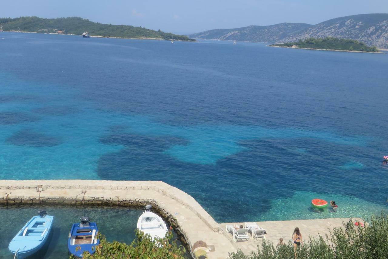 I&J Relaxing Beach Apartments Račišće エクステリア 写真